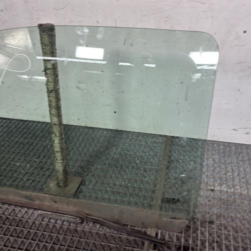 Vitre avant gauche RENAULT TWINGO 1 Photo n°3