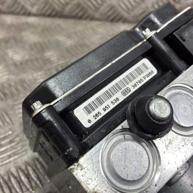 Bloc ABS (freins anti-blocage) PEUGEOT 107 Photo n°3