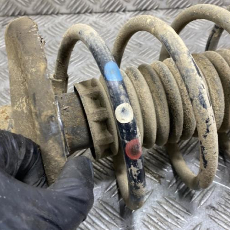 Amortisseur avant droit PEUGEOT 208 1 Photo n°1