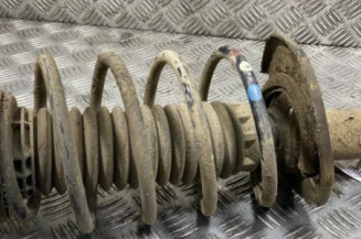 Amortisseur avant droit PEUGEOT 208 1