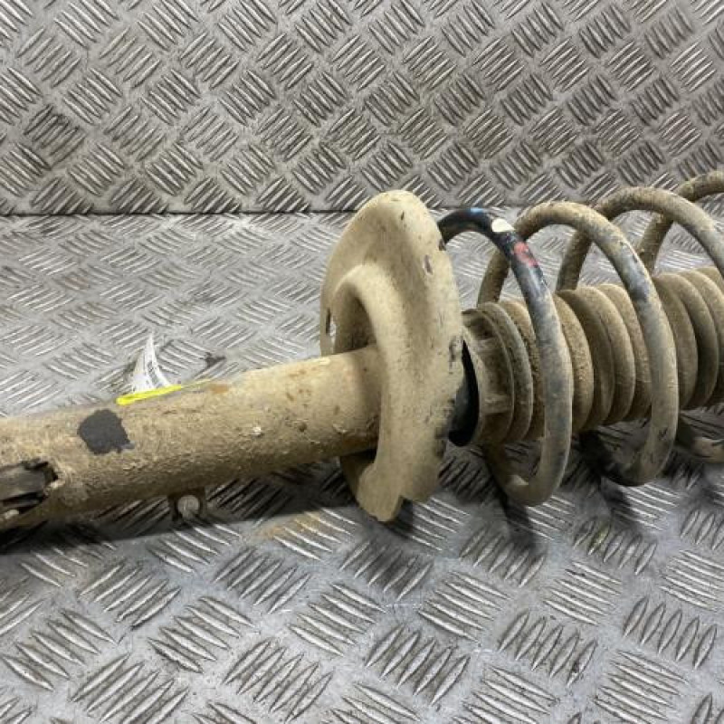 Amortisseur avant gauche PEUGEOT 208 1 Photo n°1