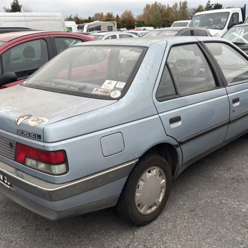 Vitre avant droit PEUGEOT 405 Photo n°5