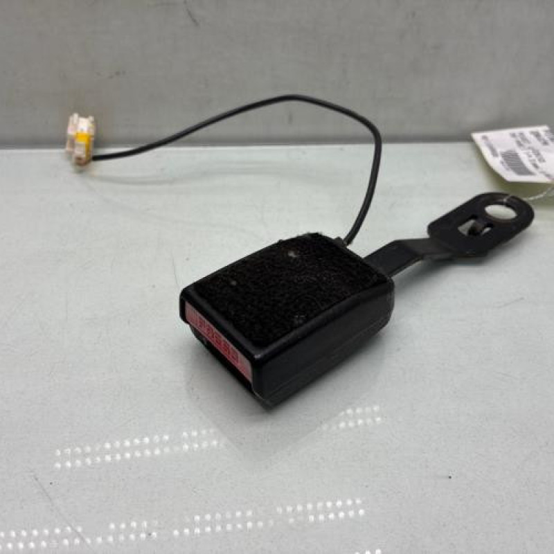 Attache ceinture avant gauche PEUGEOT 207 Photo n°1