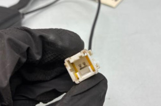 Attache ceinture avant gauche PEUGEOT 207