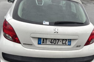 Attache ceinture avant gauche PEUGEOT 207