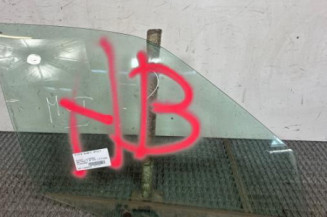 Vitre avant droit PEUGEOT 306 Photo n°1