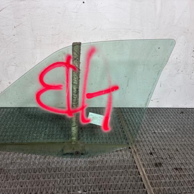 Vitre avant droit PEUGEOT 306 Photo n°2