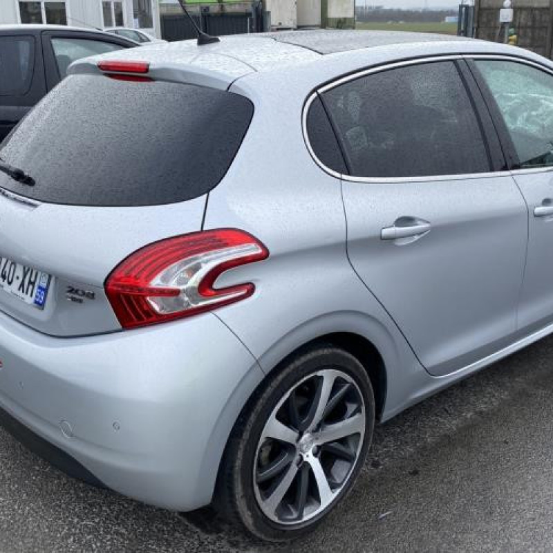 Autoradio d'origine PEUGEOT 208 1 Photo n°6