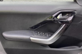 Autoradio d'origine PEUGEOT 208 1