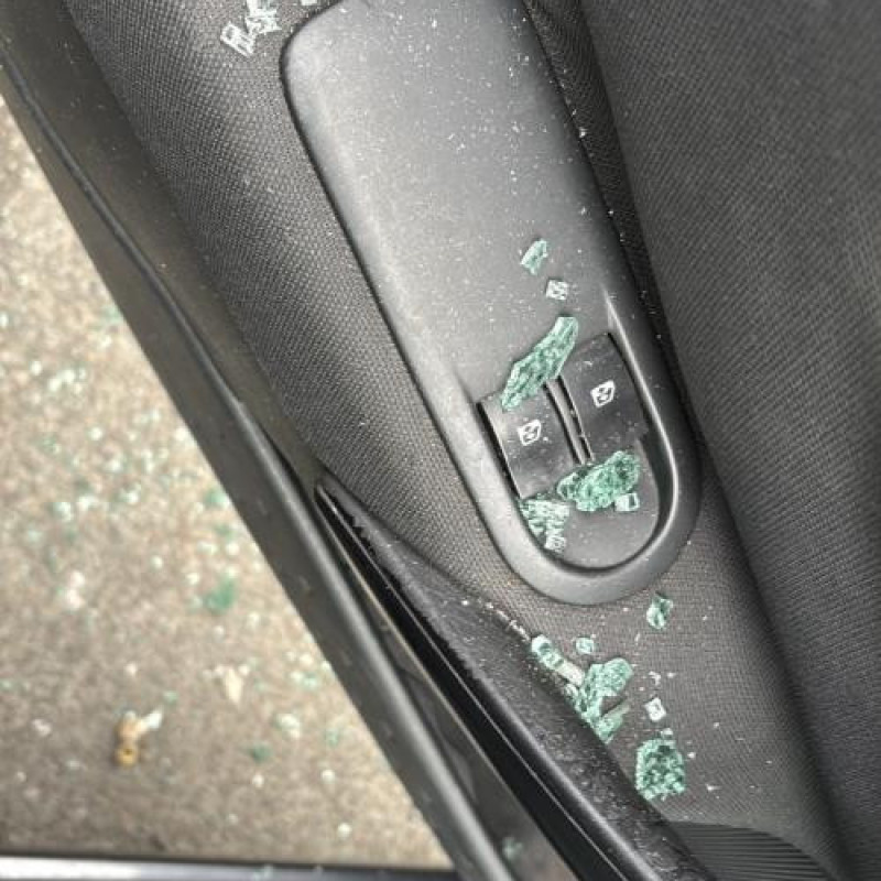 Autoradio d'origine RENAULT MEGANE 2 Photo n°14