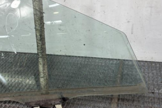 Vitre avant droit SUZUKI SWIFT 4