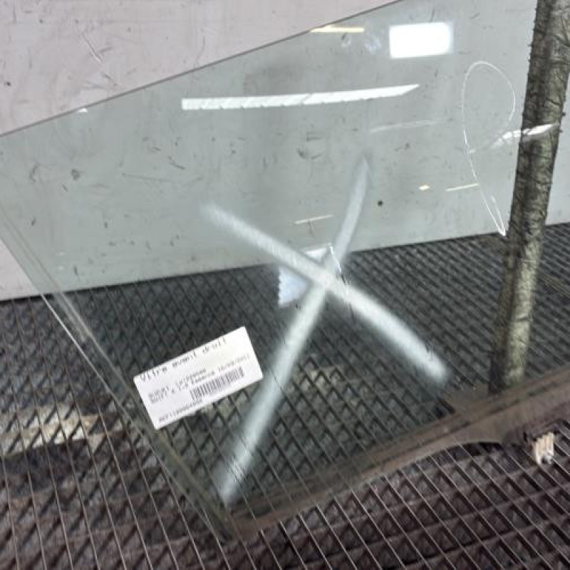 Vitre avant droit SUZUKI SWIFT 4 Photo n°3