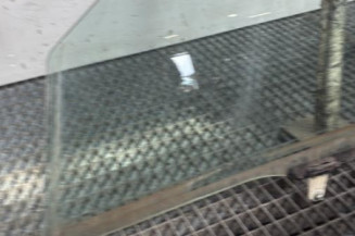 Vitre avant gauche SUZUKI SWIFT 4