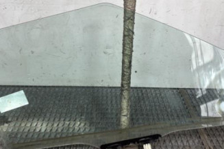 Vitre avant gauche SUZUKI SWIFT 4