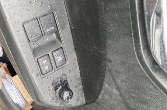 Vitre avant gauche SUZUKI SWIFT 4