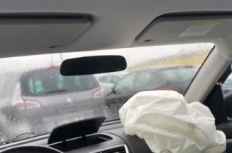 Vitre avant gauche SUZUKI SWIFT 4