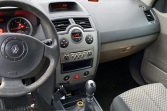 Vitre avant gauche RENAULT MEGANE 2