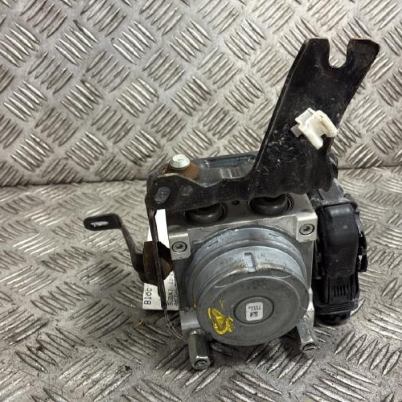 Bloc ABS (freins anti-blocage) SUZUKI BALENO 2 Photo n°3