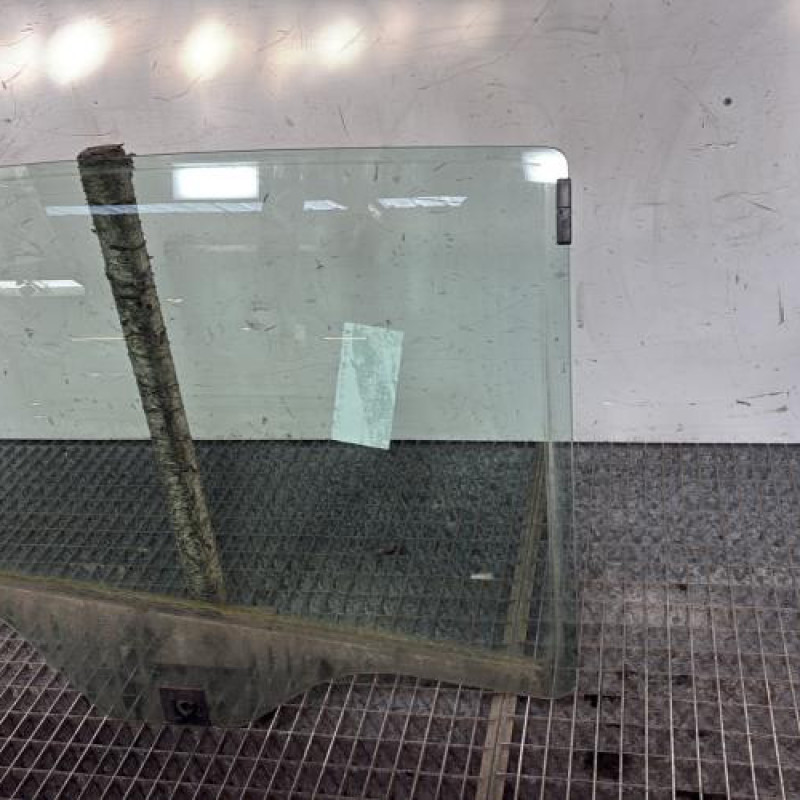 Vitre arriere droit FIAT PUNTO EVO 3 Photo n°3