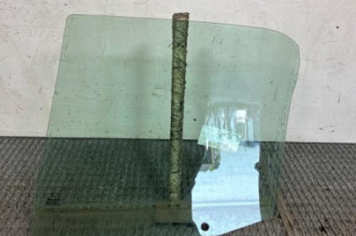 Vitre arriere droit PEUGEOT 306
