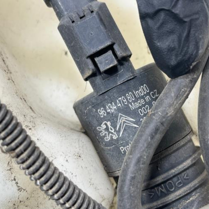 Vase de lave glace PEUGEOT 3008 1 Photo n°4