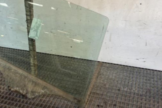 Vitre arriere droit DACIA LOGAN 2