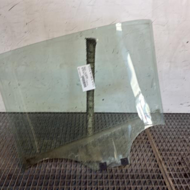 Vitre arriere droit DACIA LOGAN 2 Photo n°4