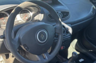 Vase de lave glace RENAULT CLIO 3