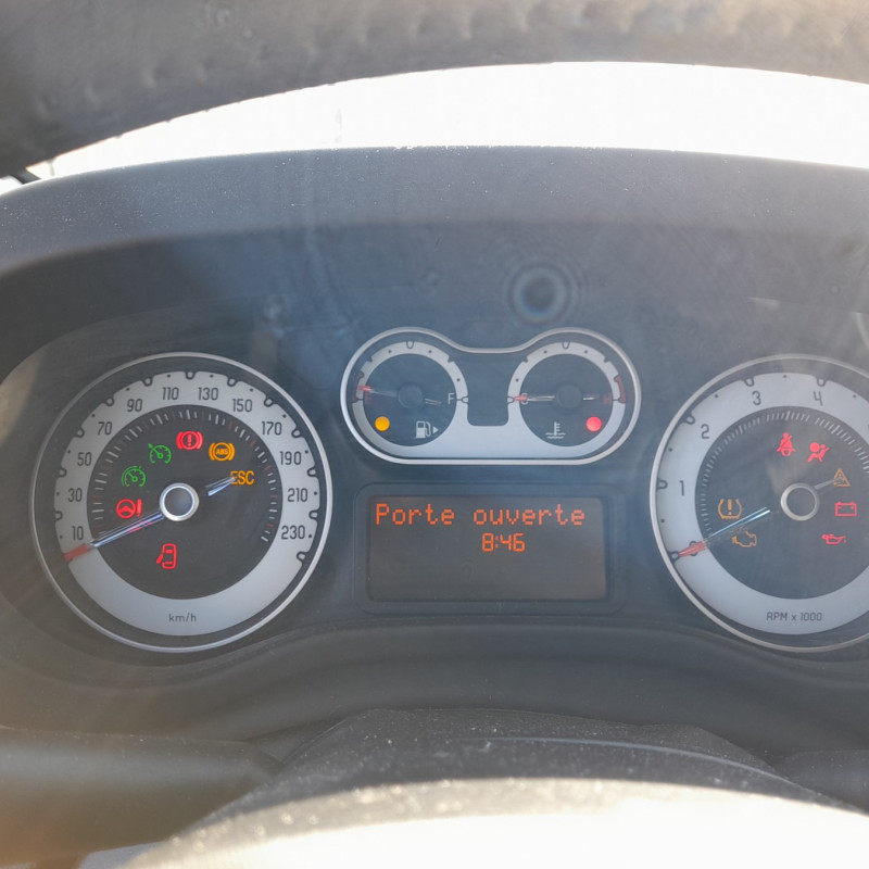 FIAT 500L PHASE 1 1.4i - 16V Photo n°12