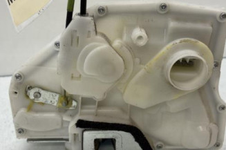 Serrure avant droit OPEL AGILA B