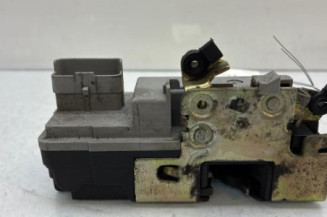 Serrure avant gauche PEUGEOT 206