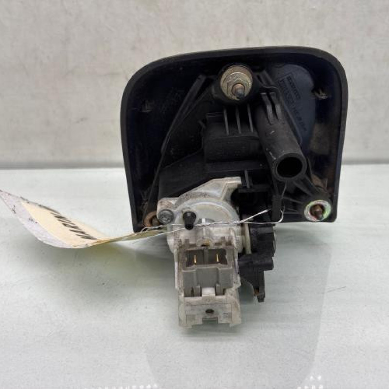 Bouton de coffre RENAULT CLIO 2 Photo n°2