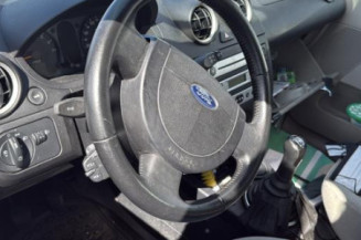 Serrure avant droit FORD FIESTA 5