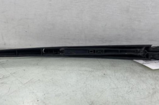 Bras essuie glace arriere PEUGEOT 2008 1