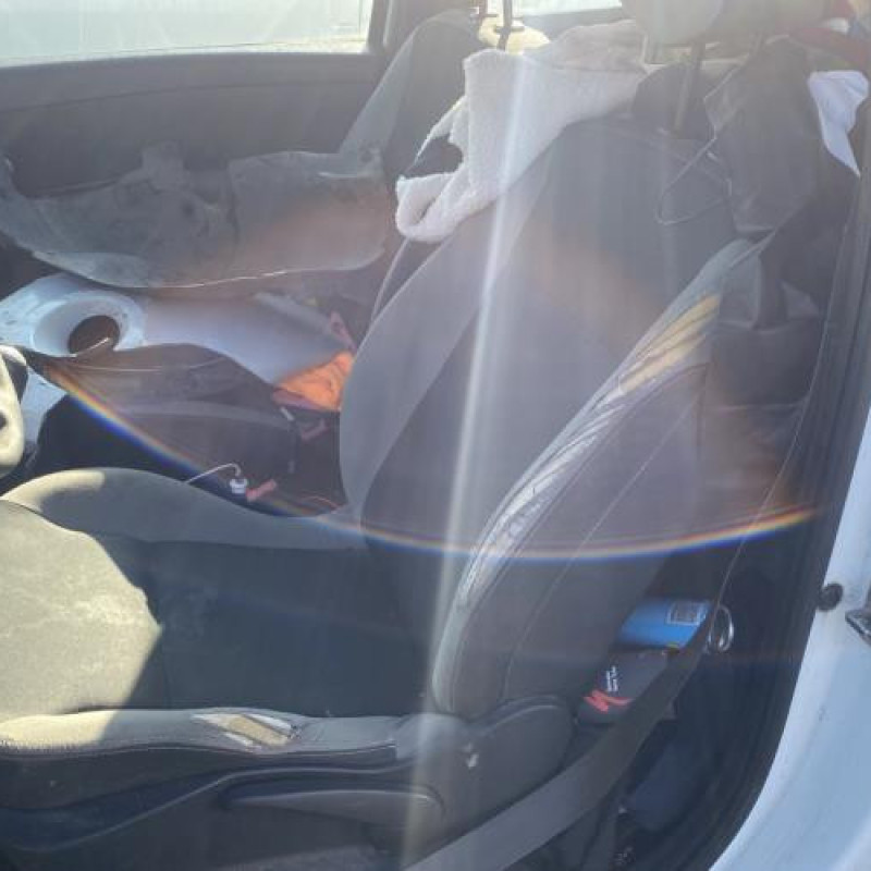 Bras essuie glace arriere RENAULT CLIO 3 Photo n°16