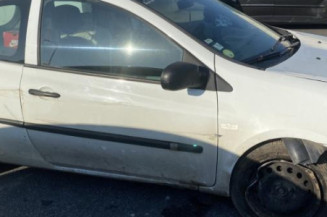 Serrure avant gauche RENAULT CLIO 3