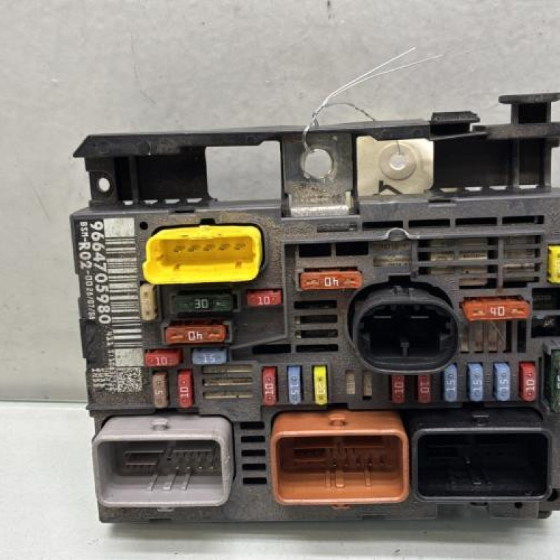 Boitier servitude moteur (BSM) PEUGEOT 407 Photo n°1