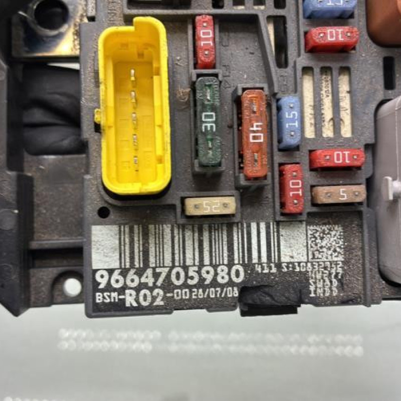 Boitier servitude moteur (BSM) PEUGEOT 407 Photo n°2