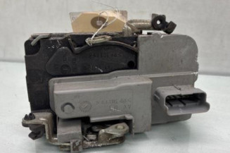 Serrure avant droit PEUGEOT 206+
