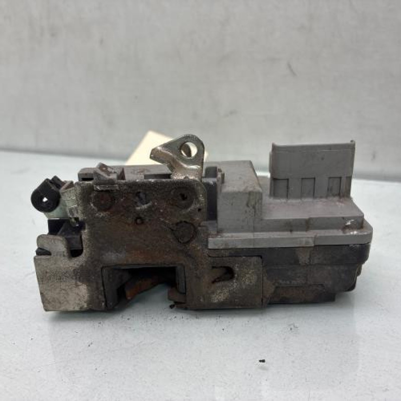 Serrure avant droit PEUGEOT 206+ Photo n°4