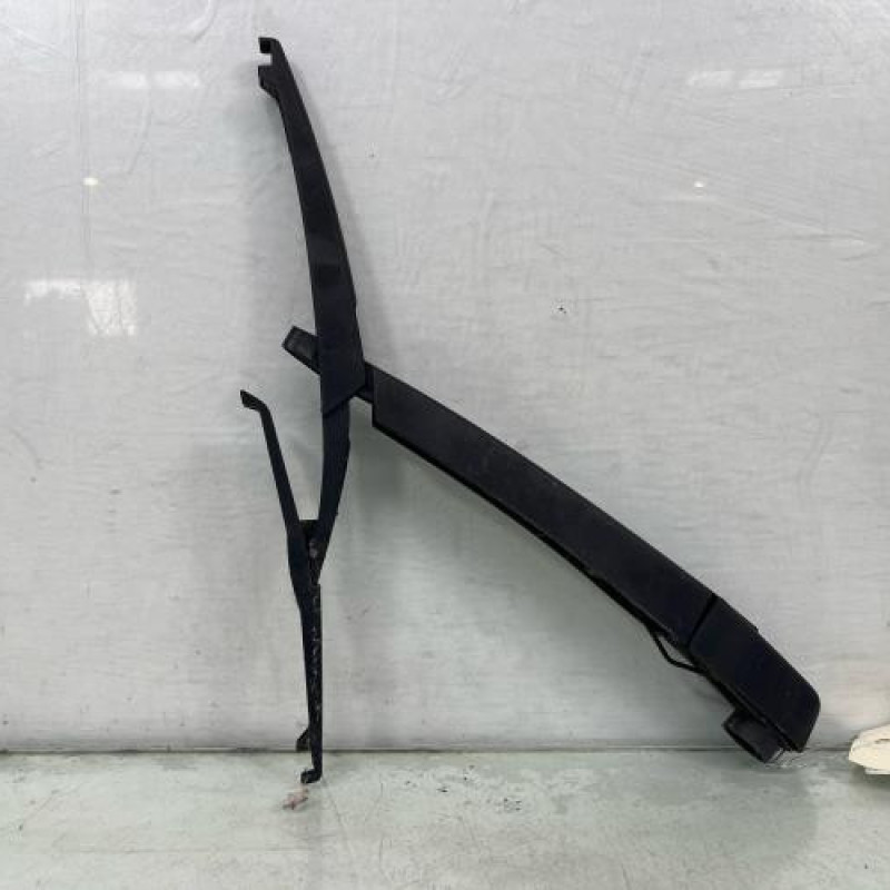 Bras essuie glace arriere PEUGEOT 2008 1 Photo n°3