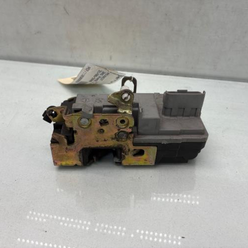 Serrure avant droit PEUGEOT 306 Photo n°3