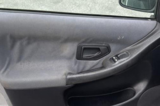 Serrure avant droit PEUGEOT 306