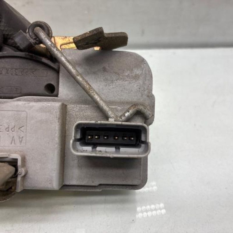 Serrure avant droit CITROEN XSARA Photo n°3