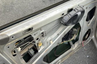 Serrure avant droit CITROEN XSARA