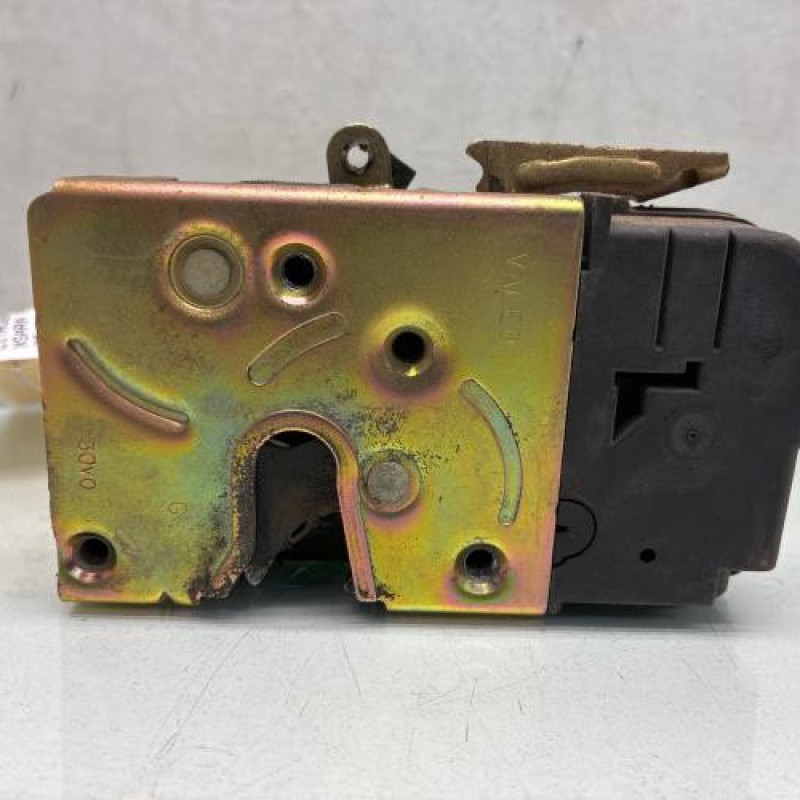 Serrure avant gauche CITROEN XSARA Photo n°1