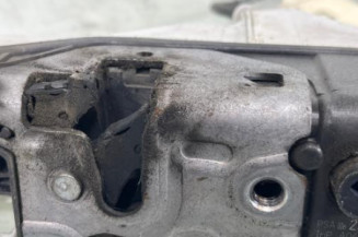 Serrure avant gauche PEUGEOT 5008 1