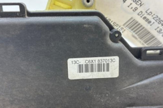 Serrure avant gauche VOLKSWAGEN GOLF 4