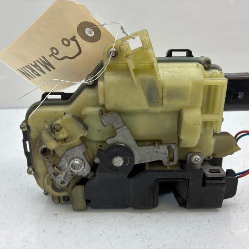 Serrure avant gauche VOLKSWAGEN GOLF 4 Photo n°4