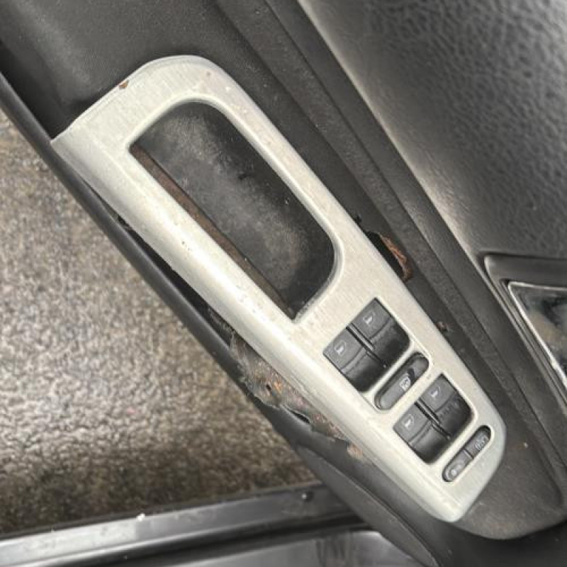 Serrure avant gauche VOLKSWAGEN GOLF 4 Photo n°15